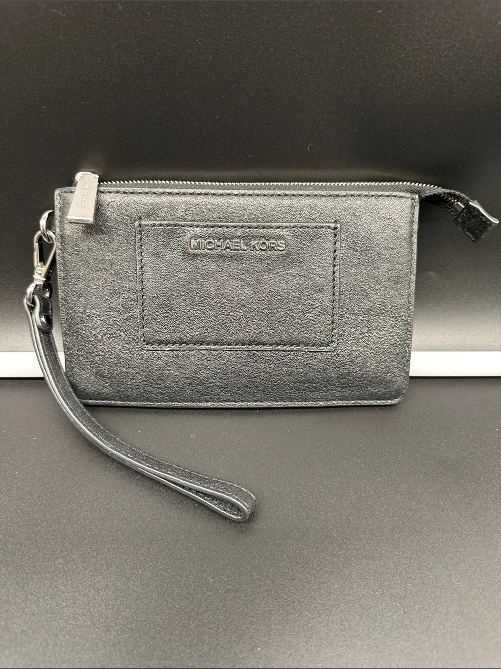 Michael Kors Metallic Crackle Leather Pocket Wristlet Wallet Black / Pewter